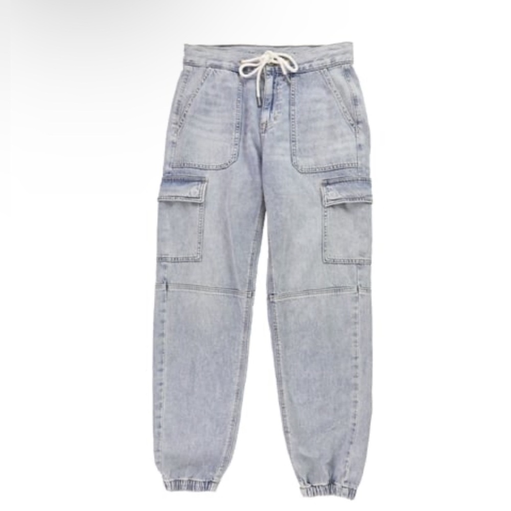 American Eagle cargo jeans with tie waistband size 2 Excellent Condition